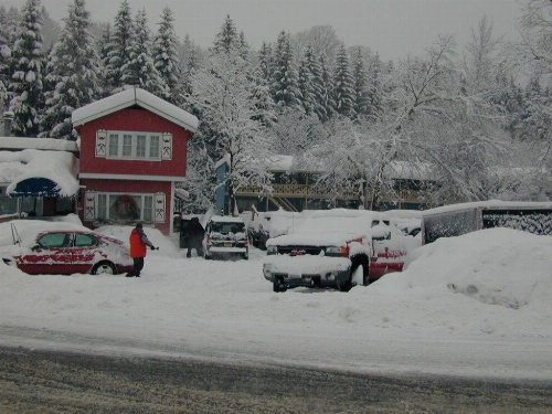 Viking Motel image 15