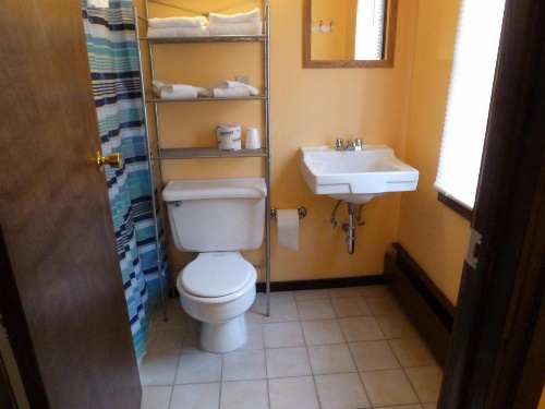 Viking Motel image 17
